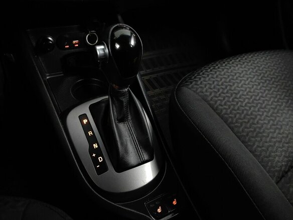 2016 Kia Rio III Рестайлинг, красный, 1035000 рублей - вид 16