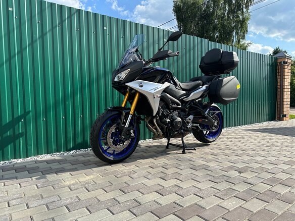2020 Yamaha MT-09 Tracer (FJ-09), чёрный, 1149000 рублей - вид 3