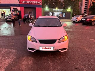 2014 Daewoo Gentra II, белый, 300000 рублей, вид 1