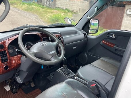 2007 Kia Bongo, белый, 560000 рублей, вид 5