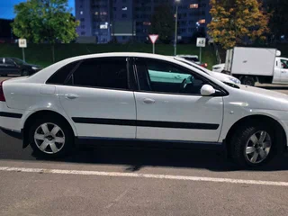 2005 Citroen C5 I Рестайлинг, белый, 290000 рублей, вид 3