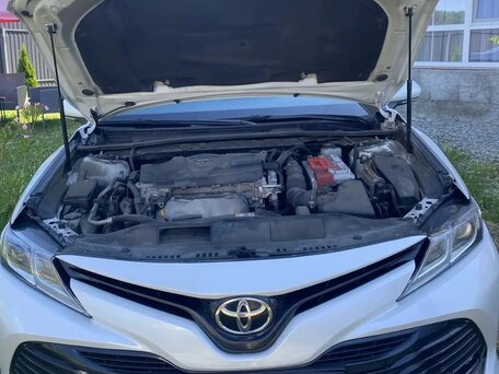 2019 Toyota Camry VIII (XV70), белый, 1570000 рублей, вид 2