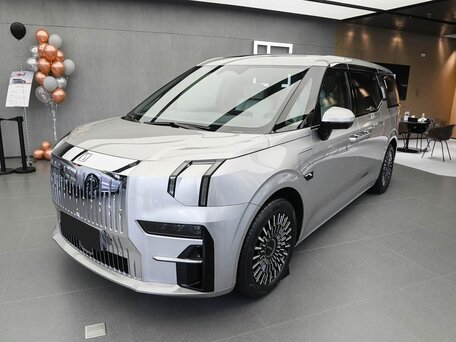 2026 Zeekr 009 140 kWh I Рестайлинг, серебристый, 12150000 рублей, вид 4
