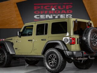 2026 Jeep Wrangler IV (JL) Рестайлинг, зелёный, 18498000 рублей, вид 4