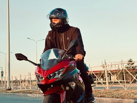 2019 Kawasaki Ninja 400, красный, 505000 рублей, вид 1