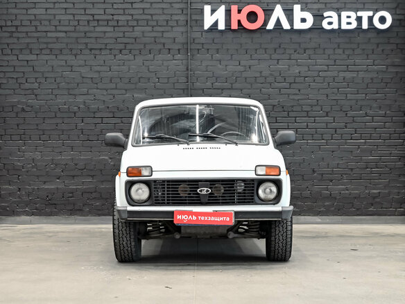2014 Lada (ВАЗ) 2121 (4x4) I Рестайлинг, белый - вид 2