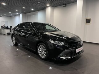 2019 Toyota Camry VIII (XV70), чёрный, 2690000 рублей, вид 1