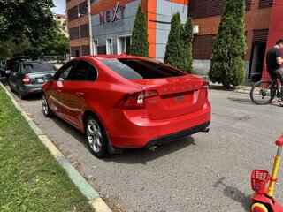 2011 Volvo S60 II, красный, 850000 рублей, вид 5