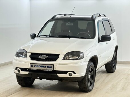 2016 Chevrolet Niva I Рестайлинг, белый, 665000 рублей, вид 1