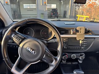 2017 Kia Rio IV, серебристый, 1500000 рублей, вид 5