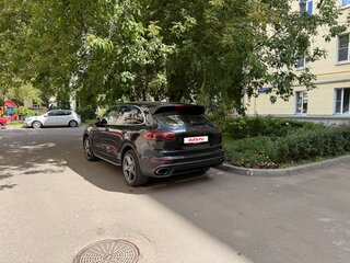 2015 Porsche Cayenne Diesel II Рестайлинг (958), чёрный, 4400000 рублей, вид 3