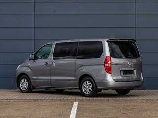 2011 Hyundai Grand Starex I, серый, 1855000 рублей, вид 4