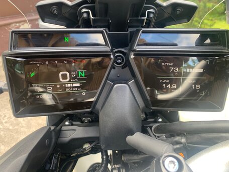 2022 Yamaha MT-09 Tracer (FJ-09), серый, 1349000 рублей, вид 5
