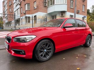 2016 BMW 1 серии 118i II (F20/F21) Рестайлинг, красный, 1900000 рублей, вид 1