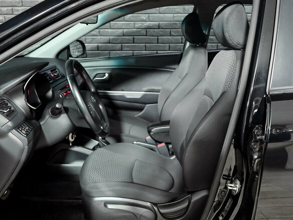 2016 Kia Rio III Рестайлинг, чёрный, 1150000 рублей - вид 10