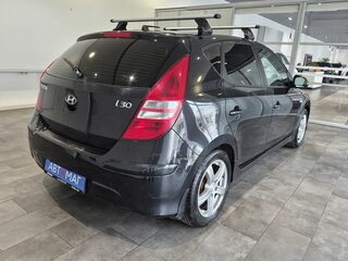 2010 Hyundai i30 I Рестайлинг, чёрный, 596000 рублей, вид 4