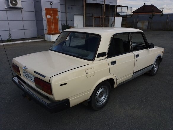 1990 Lada (ВАЗ) 2107, бежевый, 87000 рублей - вид 35