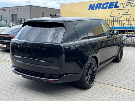 2026 Land Rover Range Rover D350 MHEV V, чёрный, 19760000 рублей, вид 4