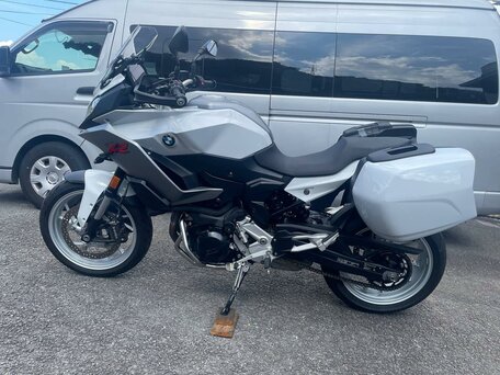 2021 BMW F 900 XR, белый, 995000 рублей, вид 1