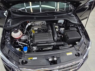 2021 Volkswagen Polo VI, чёрный, 2350000 рублей, вид 3