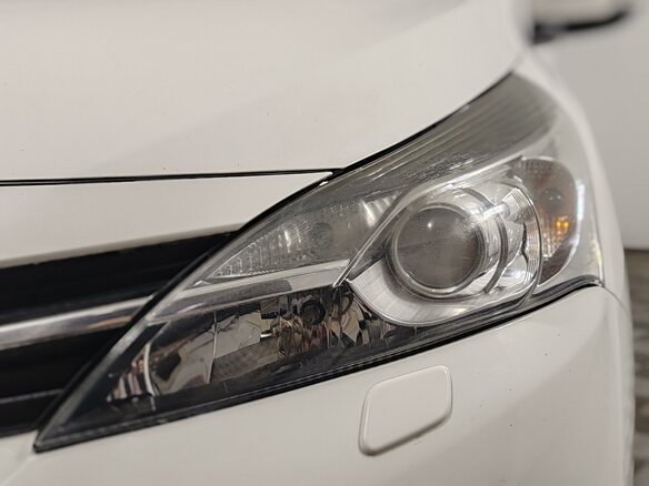 2013 Toyota Verso I Рестайлинг, белый, 1175000 рублей - вид 22