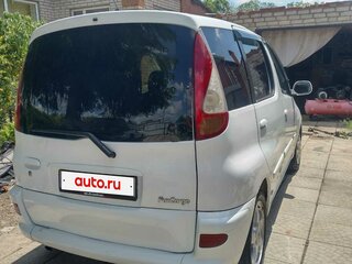 2003 Toyota FunCargo, белый, 430000 рублей, вид 2