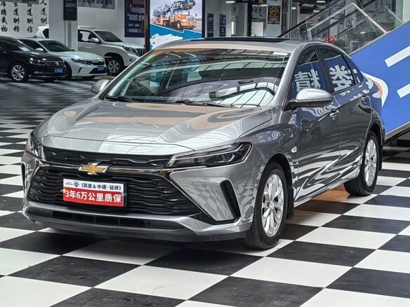 2023 Chevrolet Monza II Рестайлинг, серебристый, 1315000 рублей - вид 4