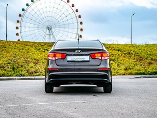2016 Kia Rio III Рестайлинг, коричневый, 950000 рублей, вид 4