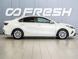 2022 Kia Cerato IV Рестайлинг, белый, 1999000 рублей, вид 5