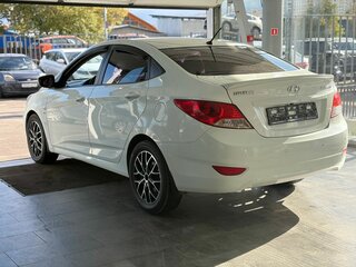 2013 Hyundai Solaris I, белый, 760000 рублей, вид 5