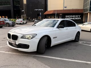 2011 BMW 7 серии Long 750Li xDrive V (F01/F02/F04), белый, 1100000 рублей, вид 1