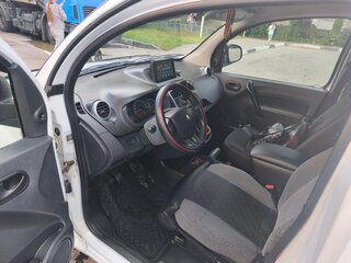 2014 Renault Kangoo II Рестайлинг, белый, 899000 рублей, вид 5