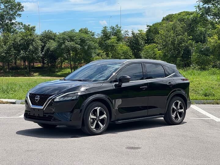 Открыть фотографии: Nissan Qashqai III