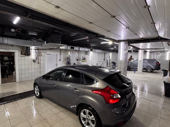 2013 Ford Focus III, серый, 750000 рублей - вид 2