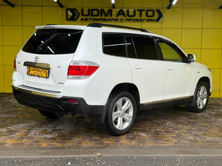 2013 Toyota Highlander II (XU40) Рестайлинг, белый, 1699000 рублей, вид 5