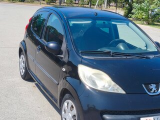 2007 Peugeot 107 I, чёрный, 360000 рублей, вид 2