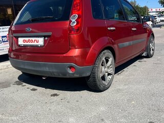2006 Ford Fiesta Mk5, красный, 450000 рублей, вид 3