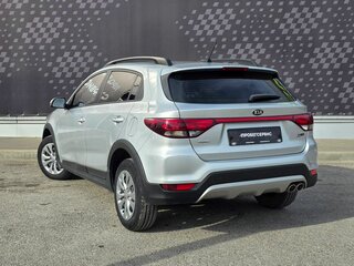 2020 Kia Rio X-Line IV, серебристый, 1510000 рублей, вид 4