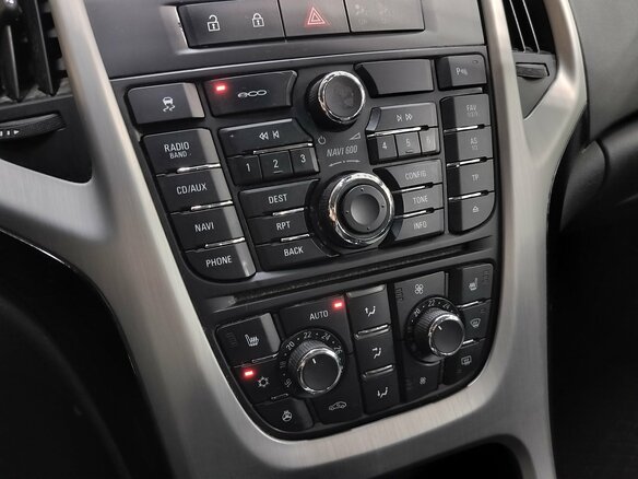 2012 Opel Astra GTC J Рестайлинг, жёлтый - вид 12