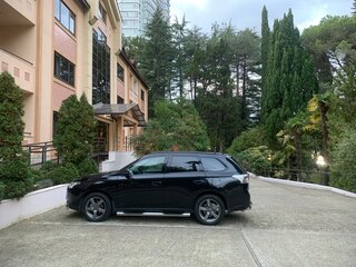 2012 Mitsubishi Outlander III, чёрный, 1550000 рублей, вид 1