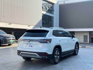 2023 Volkswagen Tayron I Рестайлинг, белый, 1680000 рублей, вид 4