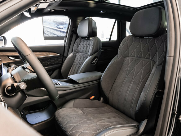 2025 Geely Monjaro I, чёрный - вид 10
