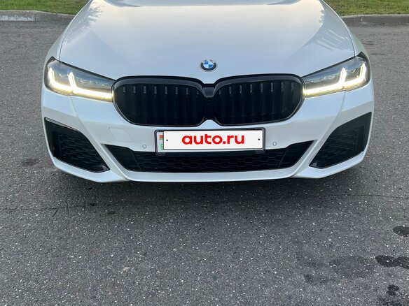 2017 BMW 5 серии 530i xDrive VII (G30/G31/G38), белый, 2250000 рублей - вид 9