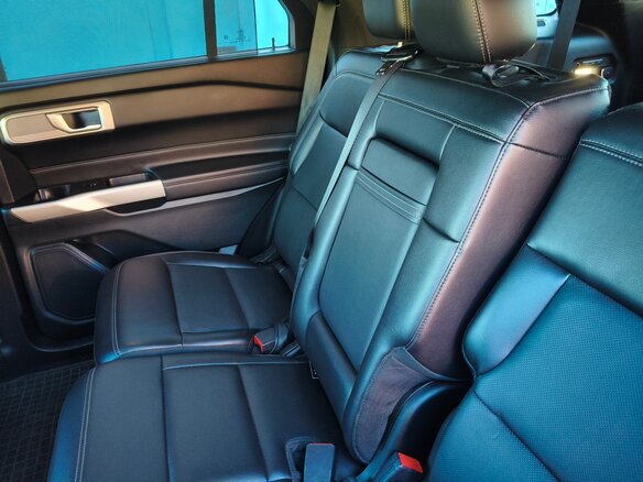 2021 Ford Explorer VI, чёрный, 3900000 рублей - вид 14