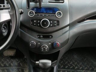 2013 Chevrolet Spark III, белый, 600000 рублей, вид 5