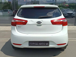 2014 Kia Rio III, белый, 555000 рублей, вид 5