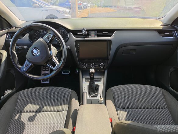 2016 Skoda Octavia III (A7), коричневый, 1385000 рублей - вид 17