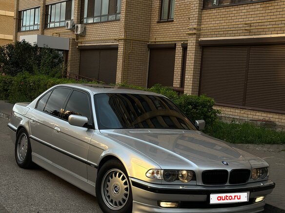 1999 BMW 7 серии 735i III (E38) Рестайлинг, серебристый, 1400000 рублей - вид 10