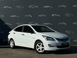 2016 Hyundai Solaris I Рестайлинг, белый, 666600 рублей, вид 3