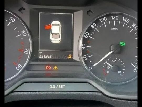 2016 Skoda Octavia III (A7), коричневый, 1280000 рублей - вид 7